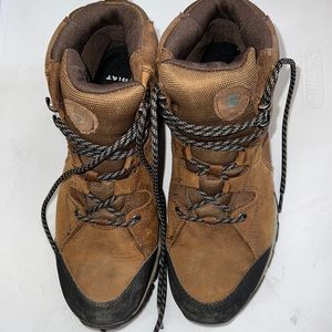 Woman’s Ariat waterproof work boots
